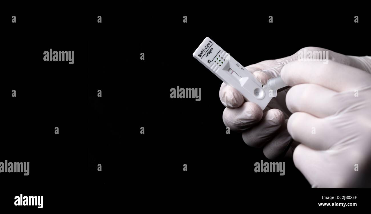 Express corona test. Negative covid antigen test Stock Photo Alamy