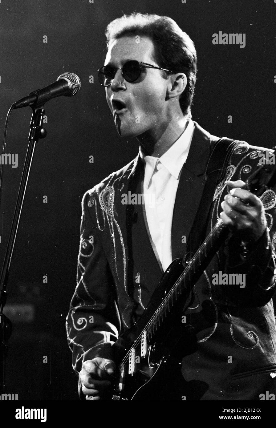 Marshall Crenshaw performs on American Bandstand, 1985 Credit: Ron