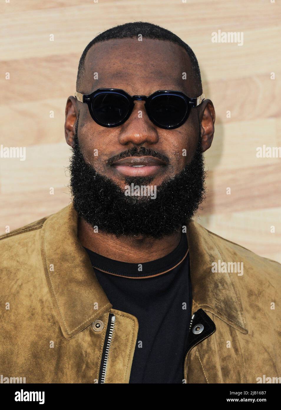 Los Angeles, CA. 1st June, 2022. LeBron James at arrivals for HUSTLE ...