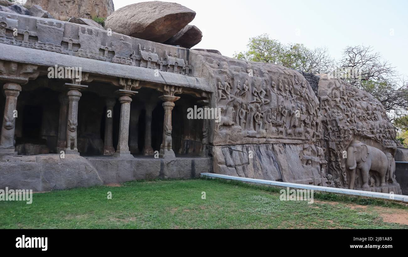 View of Pancha Pandava Mandapa and Descent of Ganges, Mahabalipuram ...