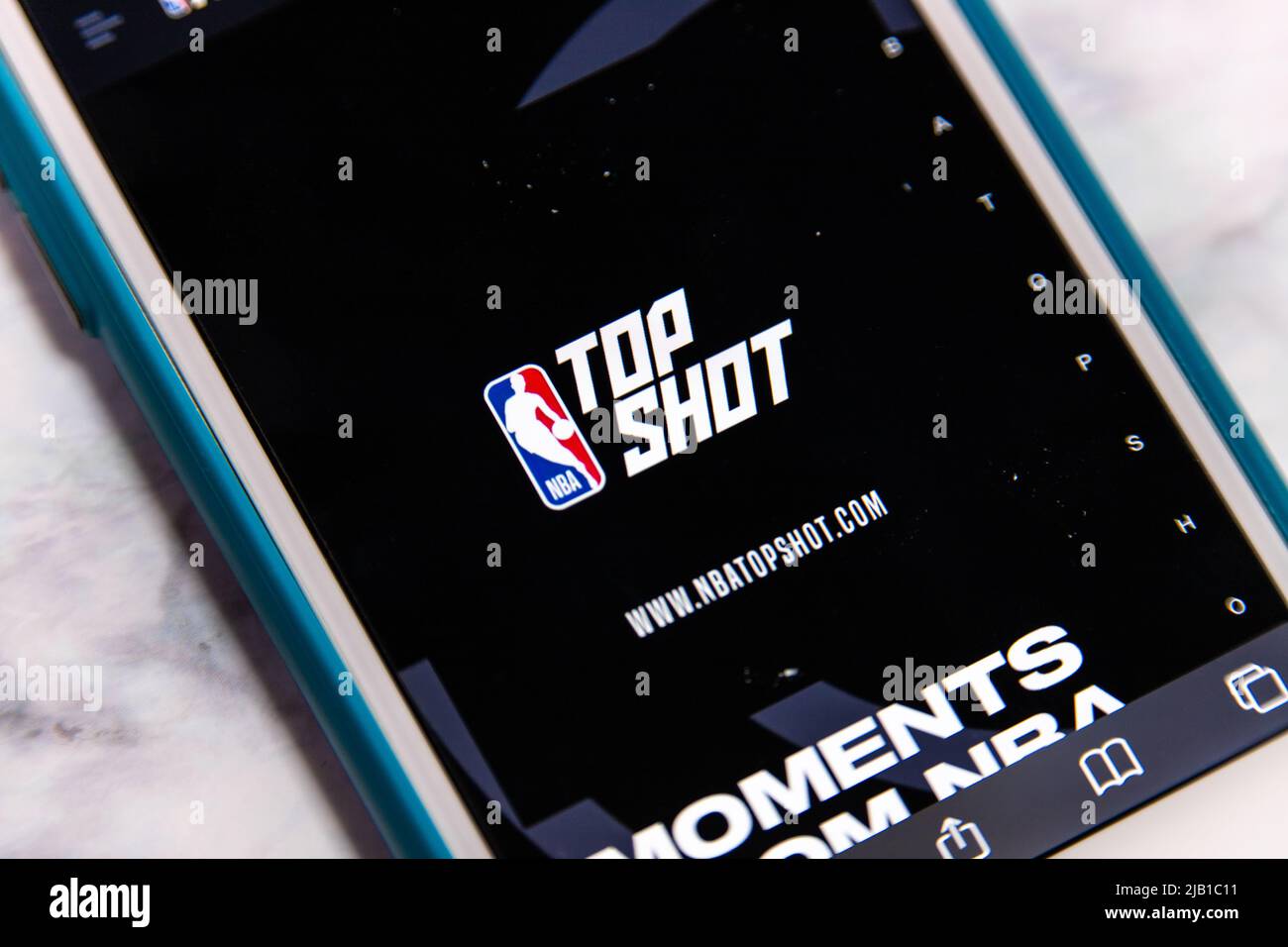 How to Buy, Collect, and Sell NBA Top Shot Moments