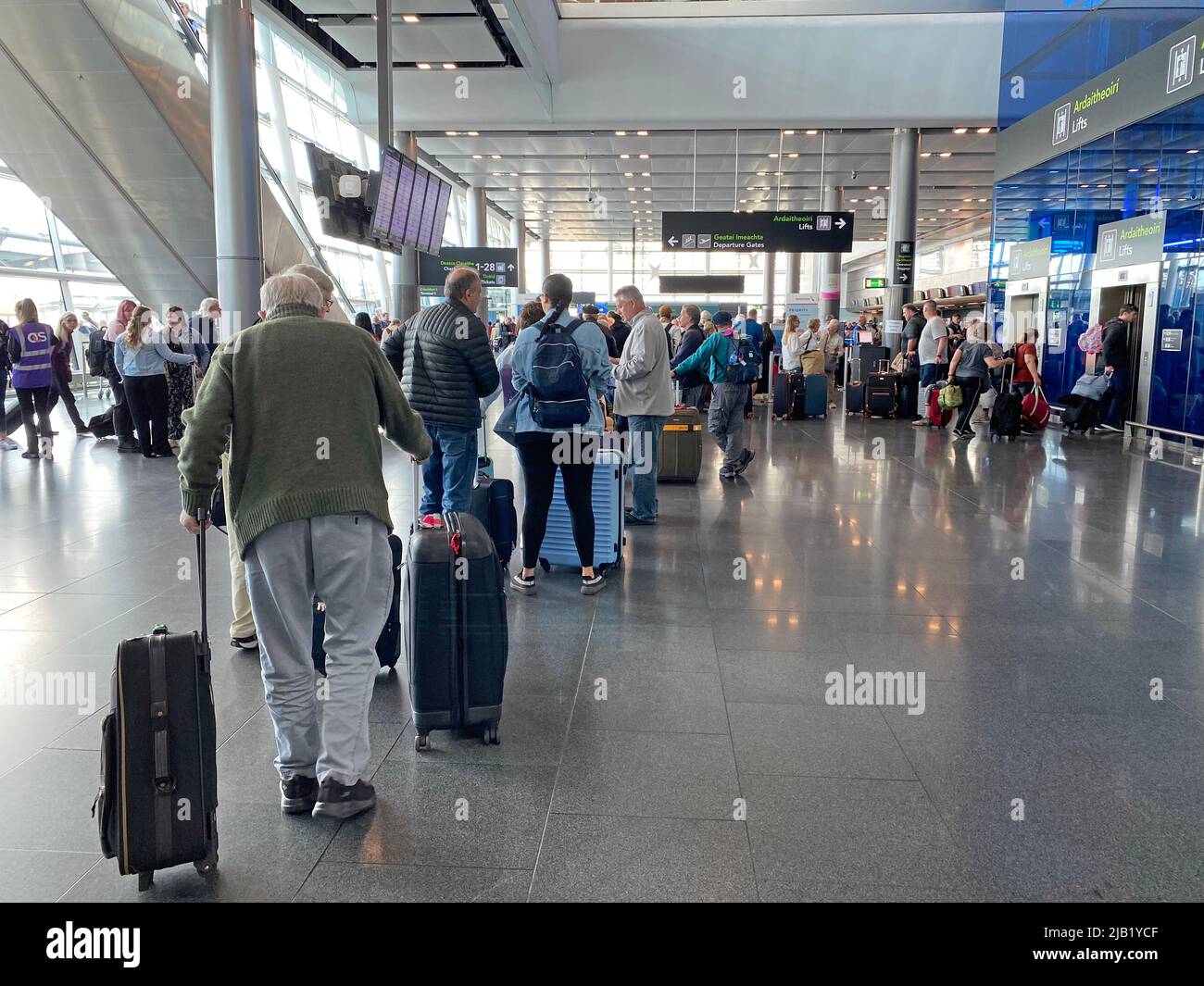 Dublin airport queues 2022 hires stock photography and images Alamy
