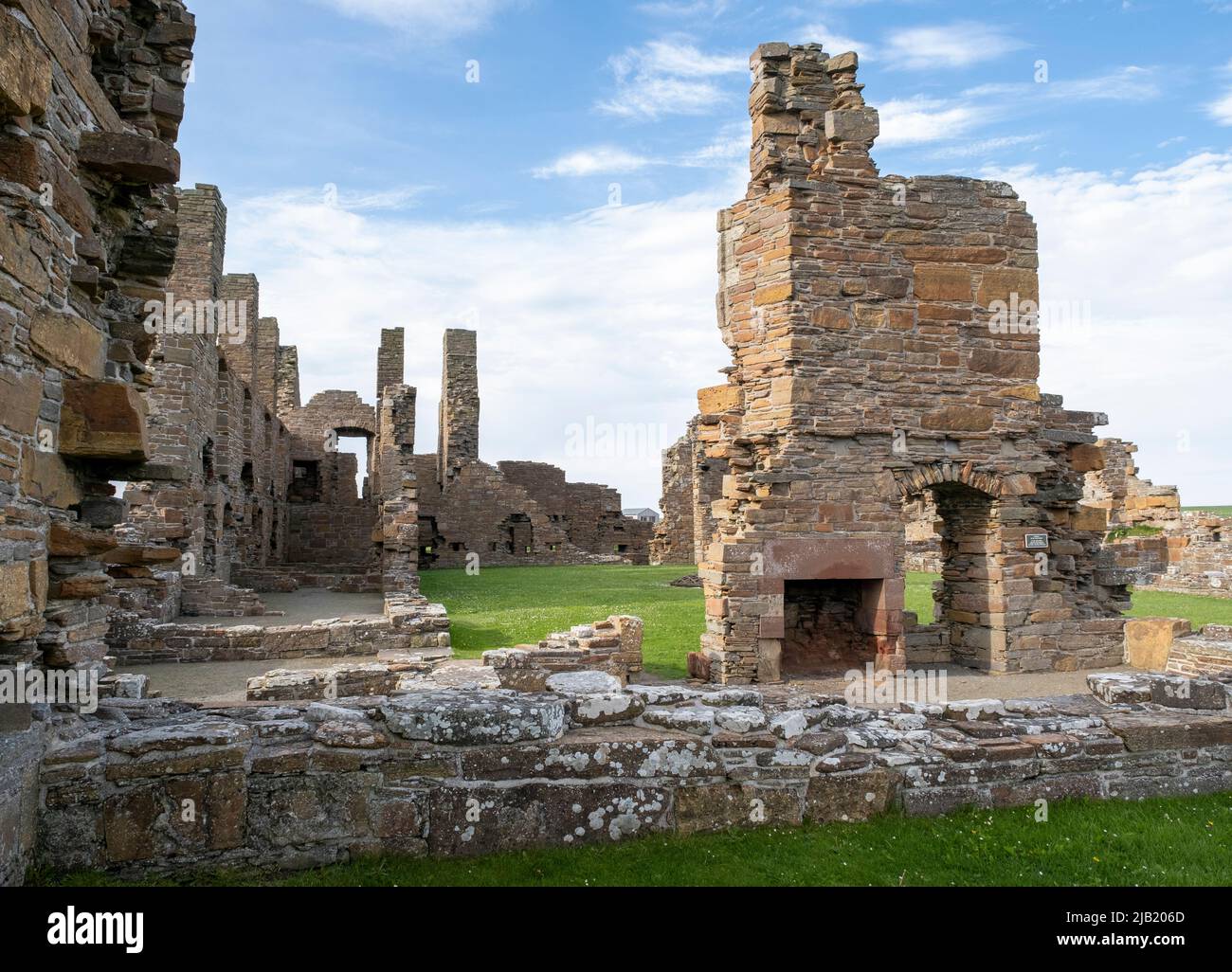 Ruins of the Earl's Palace, a 16th century castle in Birsay, Mainland, Orkney, Scotland, UK Stock Photo