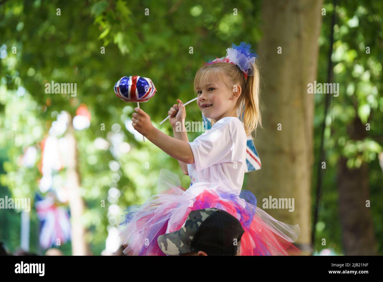 London, UK. 2nd June 2022. LONDON - JUNE 2: Scenes at the Trooping the Colour ceremony on June 2, 2022 in central London. Photo by David Levenson Credit: David Levenson/Alamy Live News Stock Photo