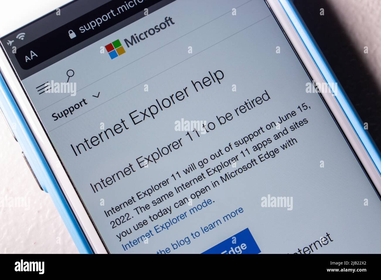 Kumamoto, JAPAN - Mar 23 2022 : Internet Explorer help page in Microsoft support website on the phone. IE11 is set for discontinuation on Jun 15, 2022 Stock Photo