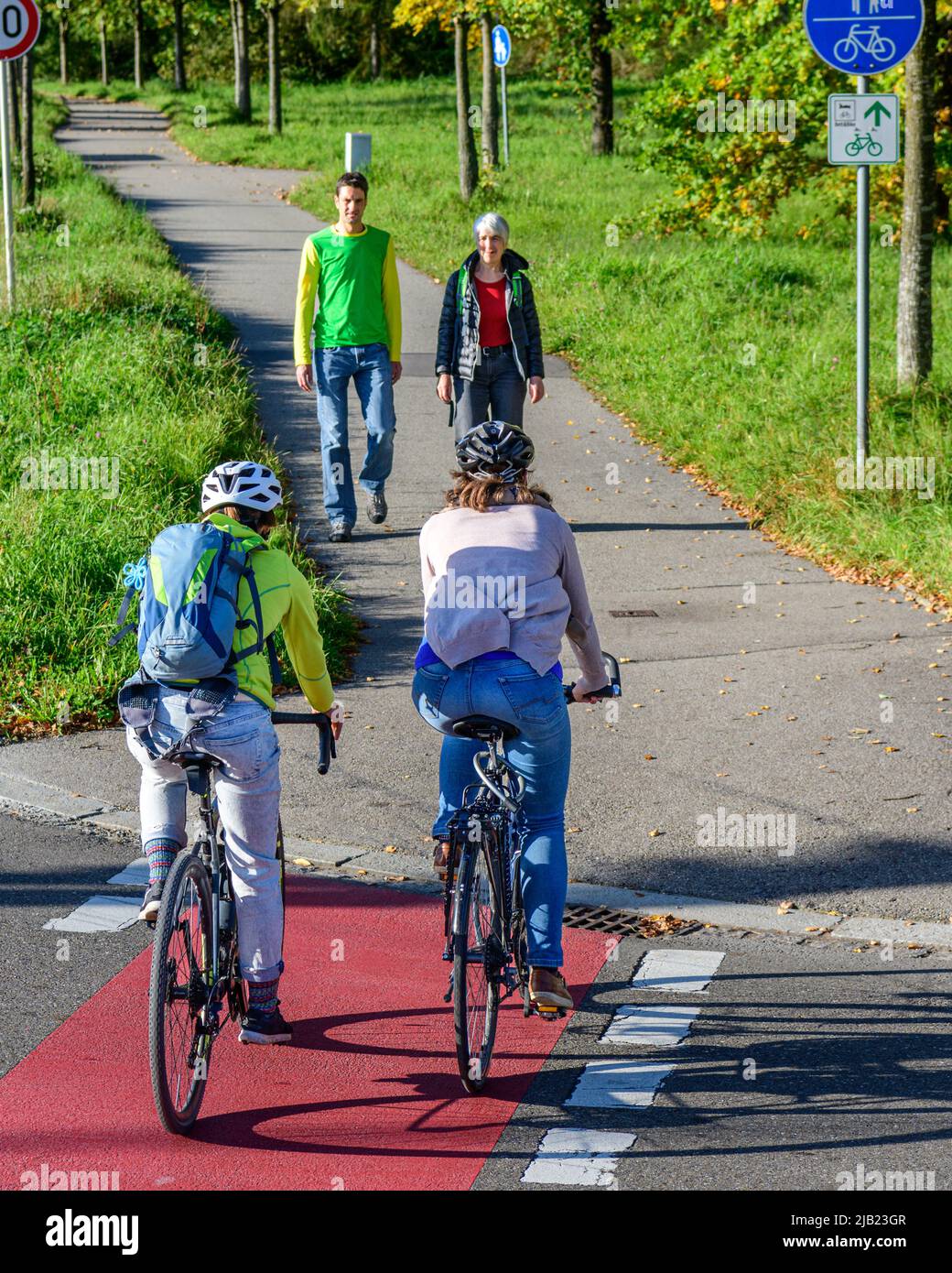 can i cycle on a footpath