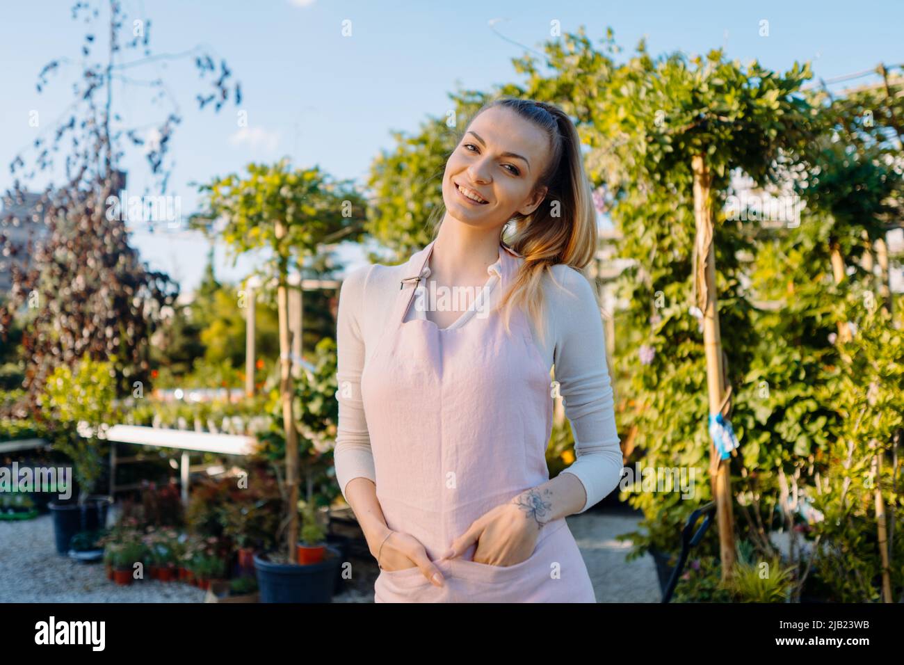 Female agriculturalist hi-res stock photography and images - Alamy