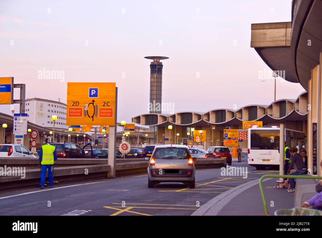 Paris, France, Street Scenes, General View, Outside Roissy-Charles de  Gaulle Airport, Terminal 2-, front airport france Stock Photo - Alamy