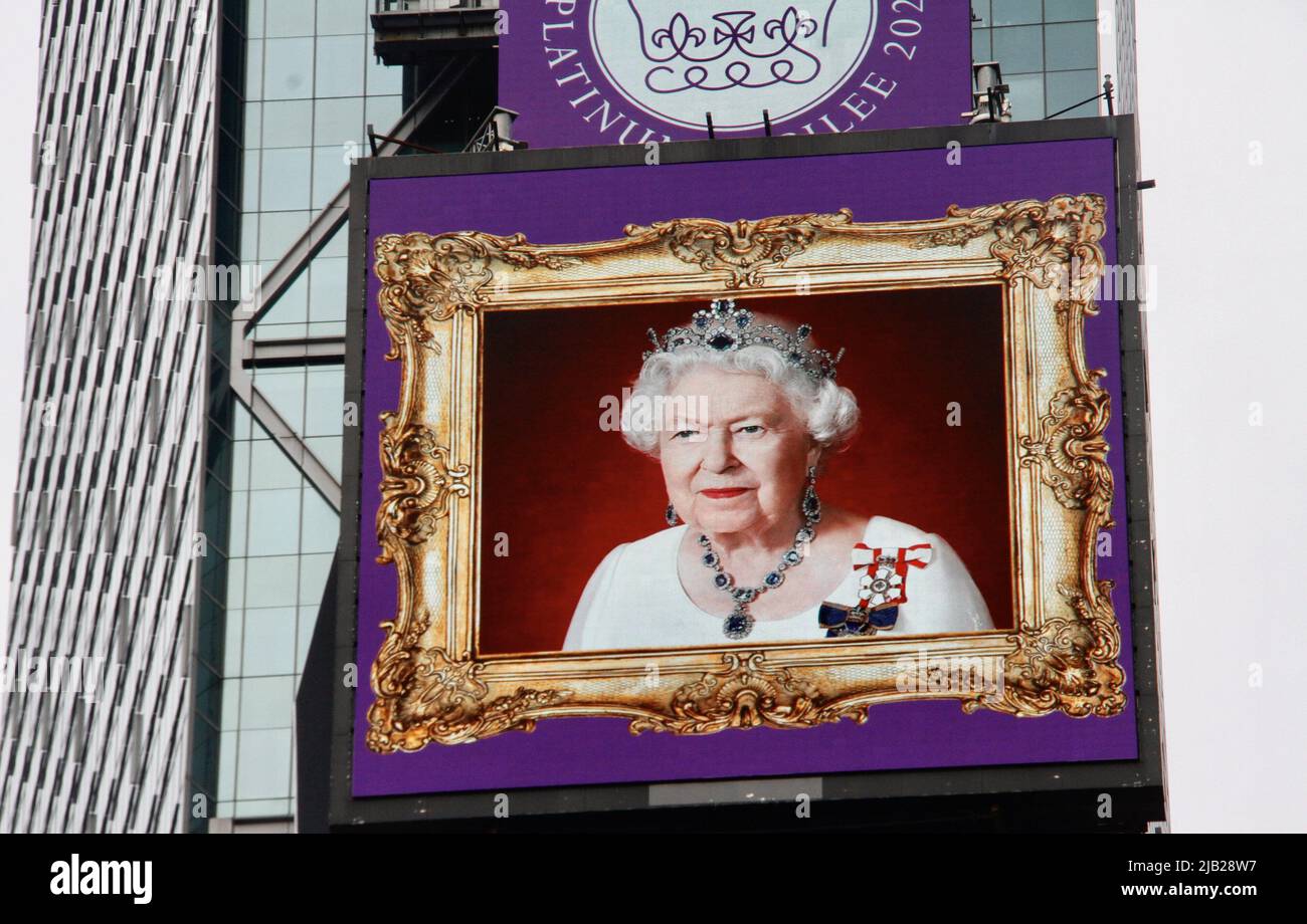 New York, USA. 2nd June, 2022. (NEW) Queen ElizabethÃ¢â‚¬â„¢s Platinum ...