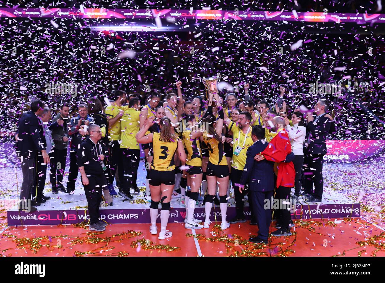 ANKARA, TURKEY DECEMBER 19, 2021 Vakifbank players winner of FIVB