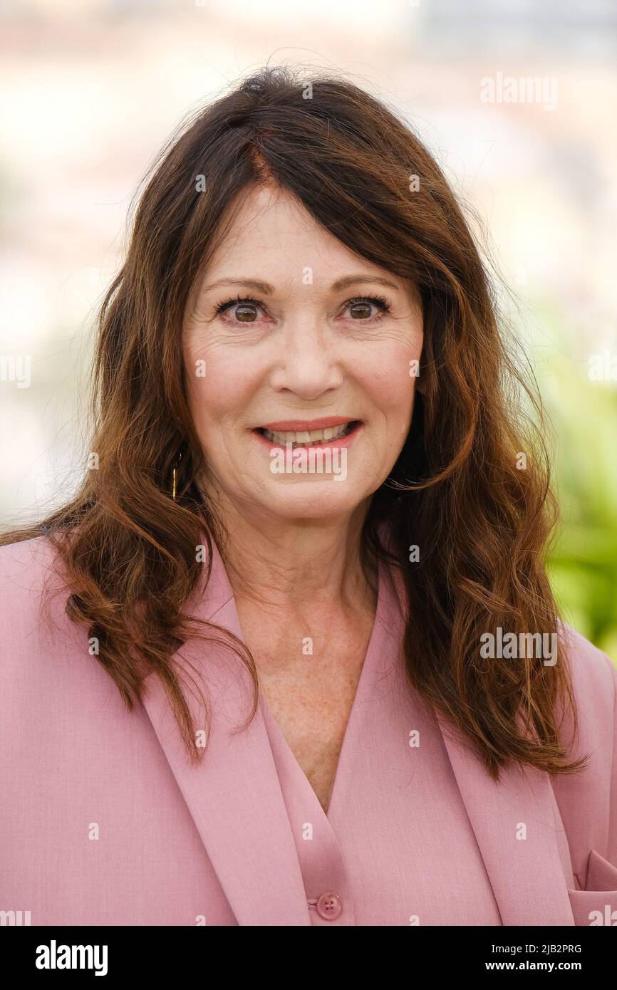 Cannes, France, Sunday, May. 22, 2022 - Iris Berben  seen at the Triangle of Sadness photocall during the 75th Cannes Film Festival at Palais des Festivals et des Congrès de Cannes . Picture by Julie Edwards/Alamy Live News Stock Photo
