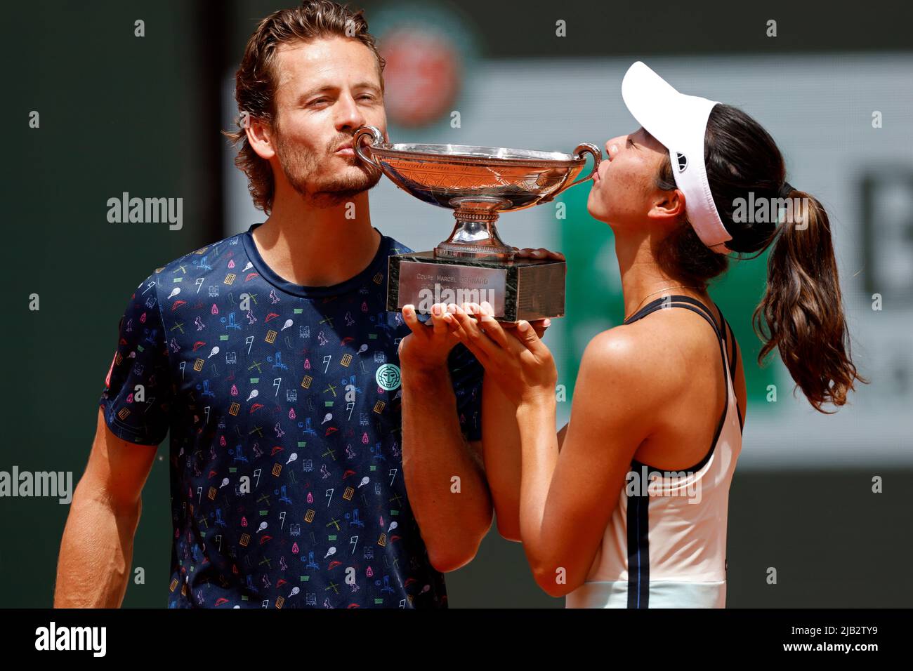 Mixed doubles roland garros 2022 hires stock photography and images