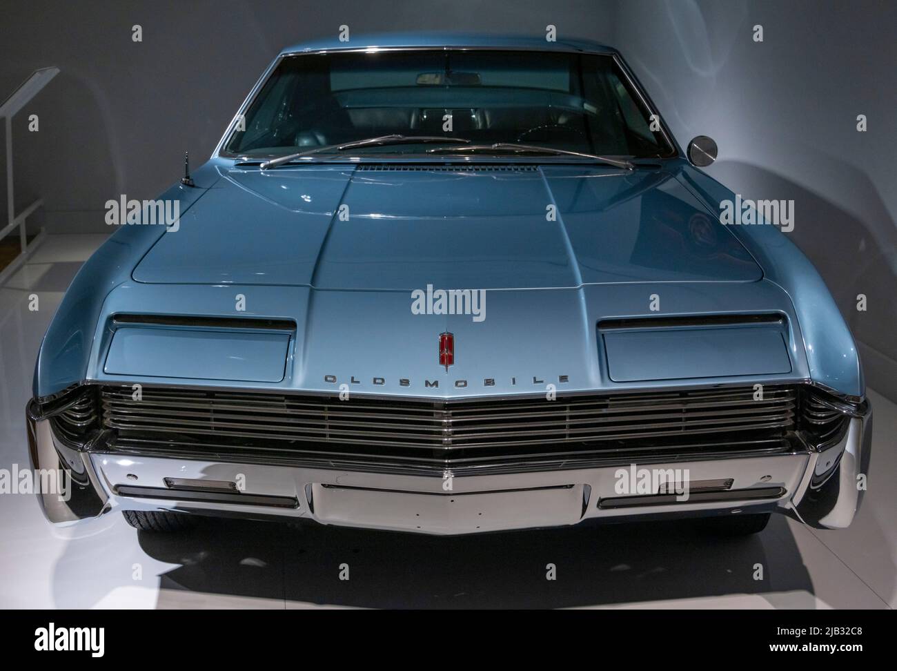 ヘッドライト開閉　AUTO PILEN OLDSMOBILE TORONADO ヘッドライト開閉 AUTO PILEN OLDSMOBILE TORONADO Headlight