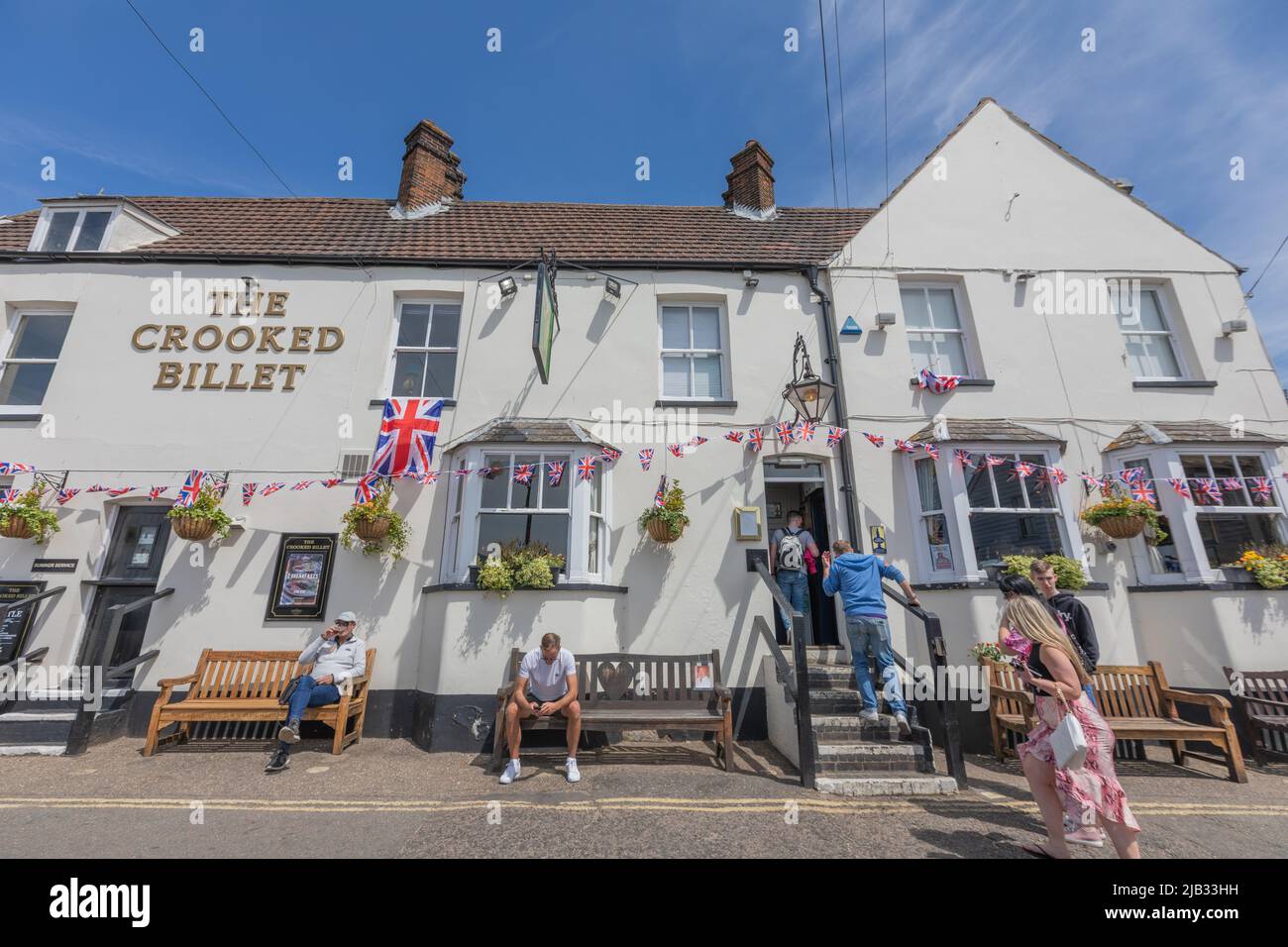 Southend on sea, UK. 2nd June, 2022. The Crooked Billet in Old Leigh. Scenes around Southend on Sea as people celebrate the Queens Platinum Jubilee and the bank holiday. Penelope Barritt/Alamy Live News Stock Photo