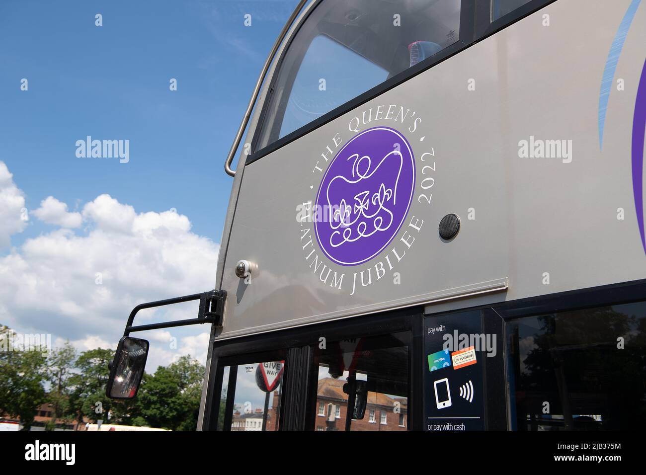 Windsor, Berkshire, UK. 2nd June, 2022. A special Jubilee bus from Reading Buses. Windsor was packed with locals, tourists and visitors today celebrating Her Majesty the Queen's Platinum Jubilee. Credit: Maureen McLean/Alamy Live News Stock Photo
