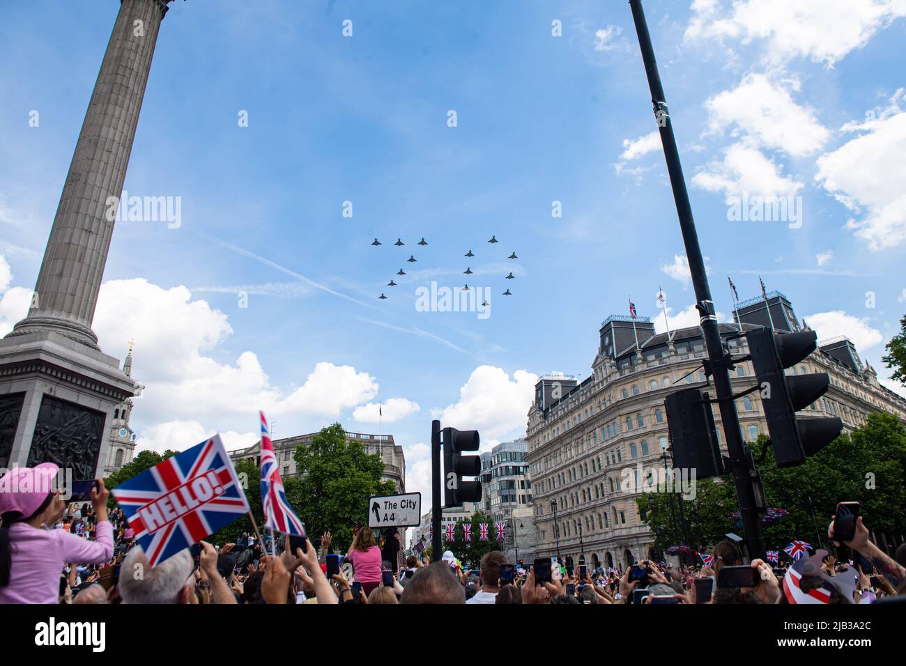 London, UK. 02nd June 2022. A formation of aircraft in the shape of the number 70 flies towards Buckingham Palace during a flypast to celebrate the first day of celebrations to mark the Platinum Jubilee of Queen Elizabeth II.Photographed by Michael Tubi / Alamy Live Stock Photo