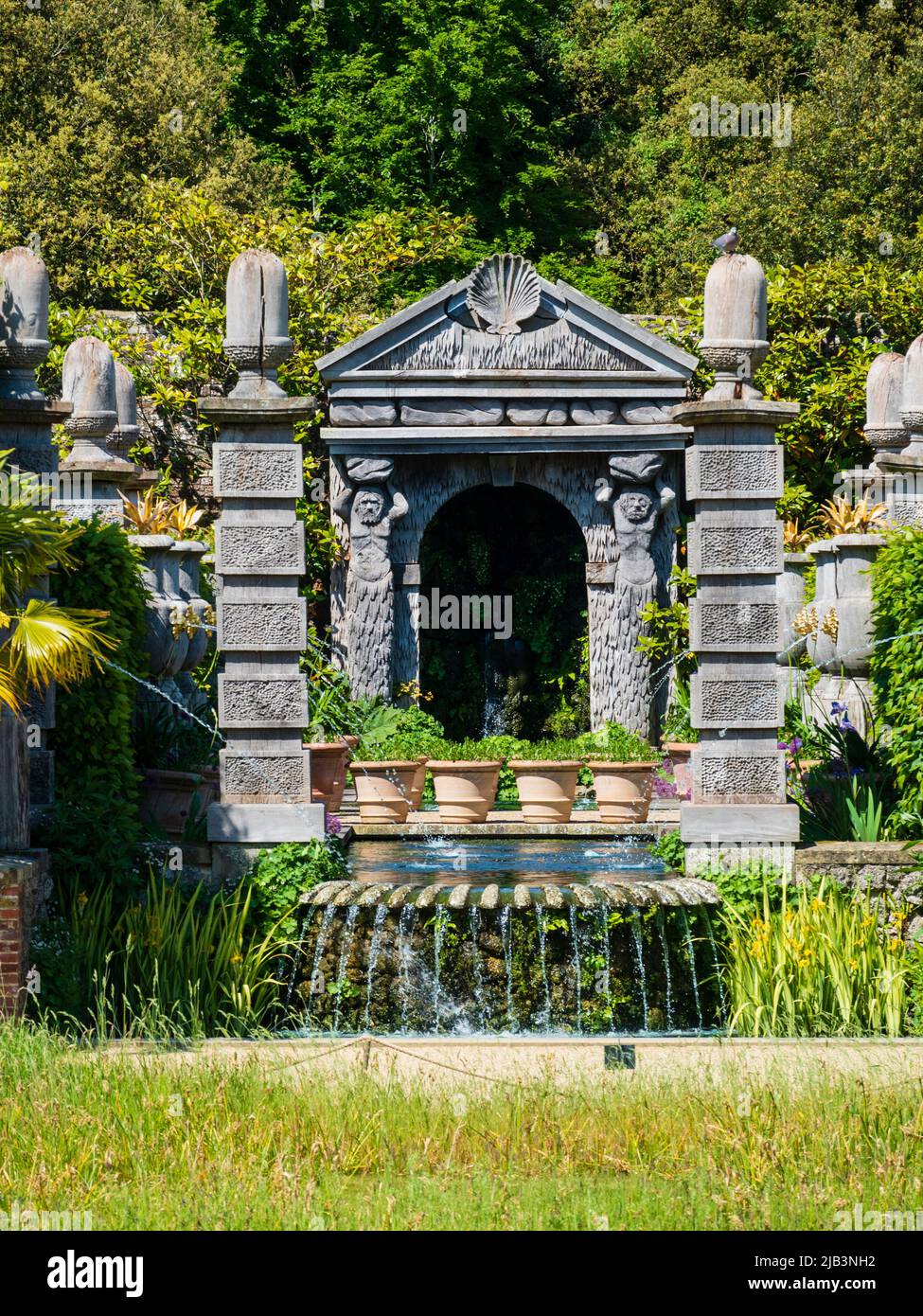 Formal pool, ornate pavilion and cascade in The 'Collector' Earl's Garden at Arundel Castle, West Sussex, UK Stock Photo