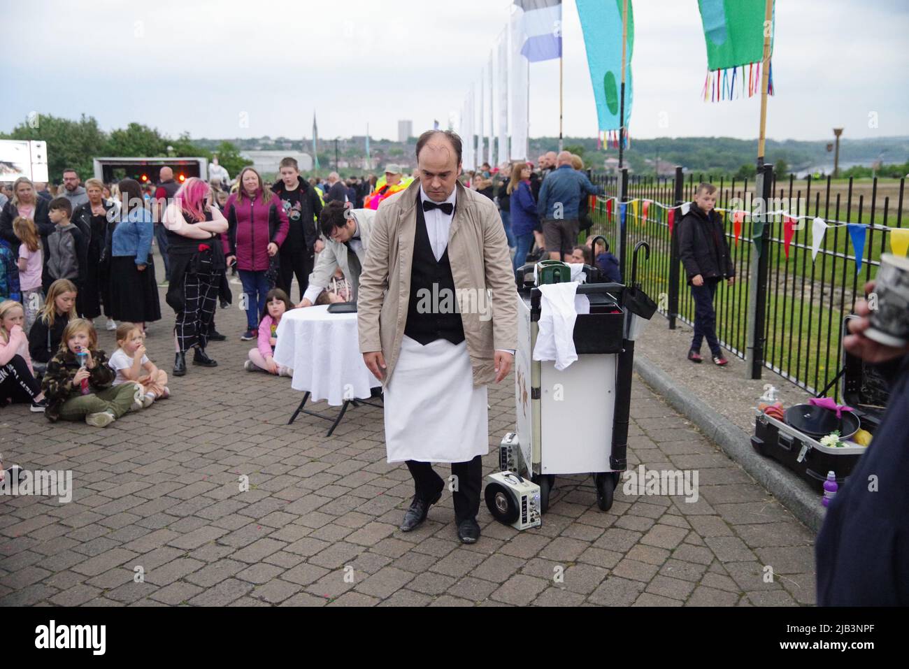 Wallsend, England, 2 June 2022. Street performers during the Queen’s Platinum Jubilee event at Segedunum Roman Fort. Credit: Colin Edwards / Alamy Live News Stock Photo