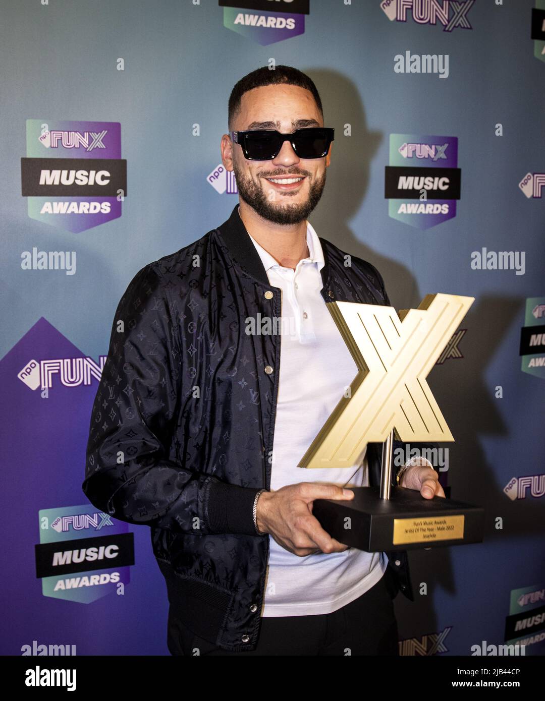 2022-06-02 22:55:39 AMSTERDAM - Josylvio wins the artist of the year male Award during the FunX Music Awards in AFAS Live in Amsterdam. During the award show, the most important music prizes of the young Netherlands were presented. ANP RAMON VAN FLYMEN netherlands out - belgium out Stock Photo
