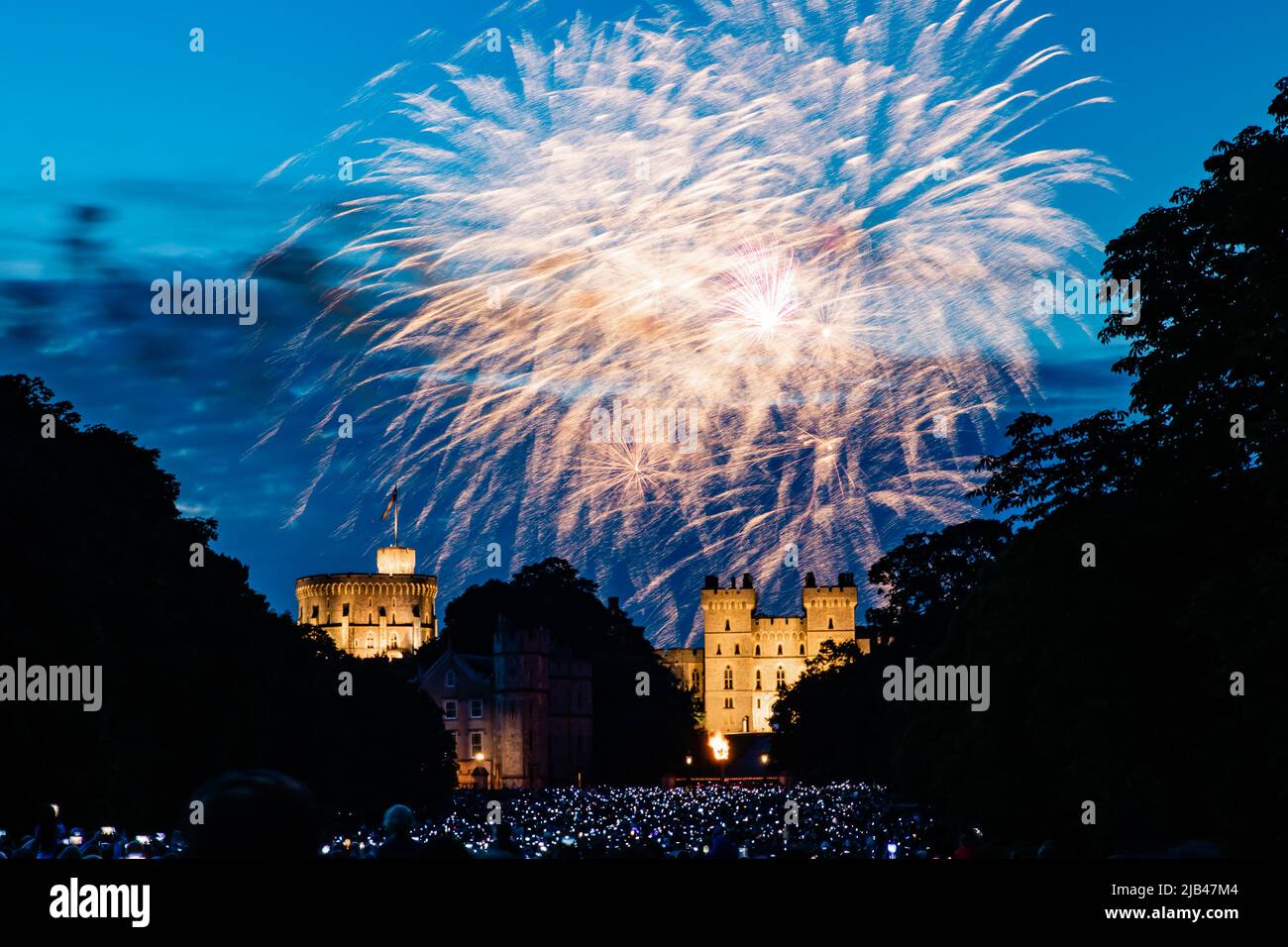 Windsor, UK. 2nd June, 2022. A firework display follows the lighting of
