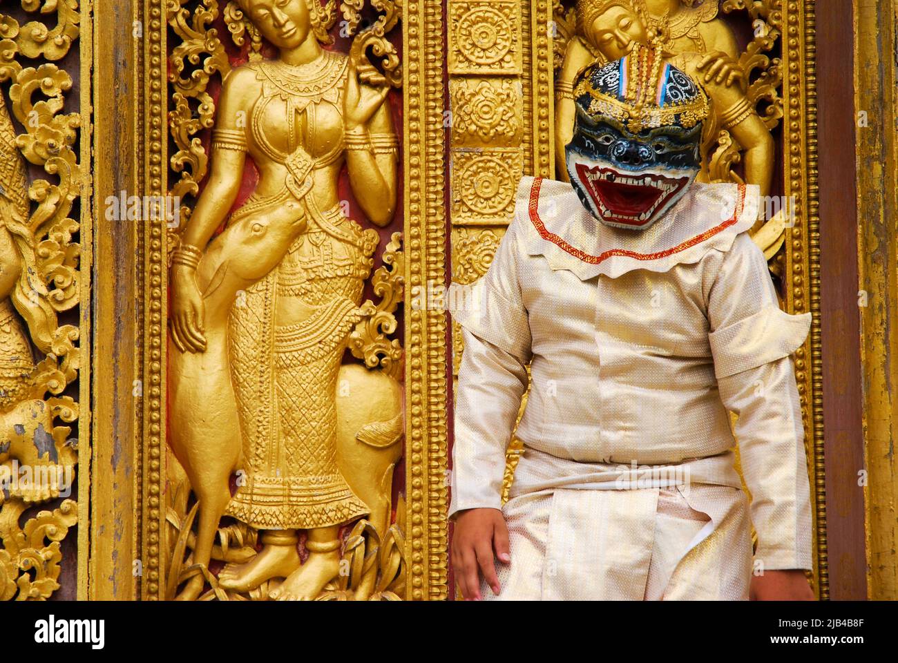 Costume at Laos New Year, Boun Pi Mai, water festival Stock Photo - Alamy