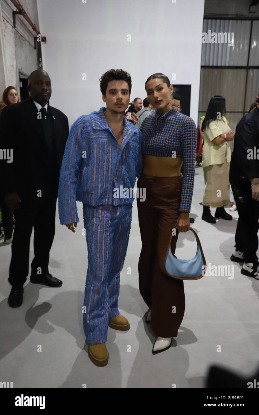 Sao Paulo, Sao Paulo, Brasil. 2nd June, 2022. (INT) 53rd Edition of SPFW - Fashion show by Stylist Igor Dadona - Spring Summer Collection 22/23. June 2, 2022, Sao Paulo, Brazil: Model Sasha Meneghel and her boyfriend Joao Figueiredo during Fashion show by stylist Igor Dadona during the 53rd edition of SPFW (Sao Paulo Fashion Week), the largest fashion festival in Latin America, at Komplexo Tempo, in Sao Paulo, on Thursday (2) (Credit Image: © Leco Viana/TheNEWS2 via ZUMA Press Wire) Credit: ZUMA Press, Inc./Alamy Live News Stock Photo