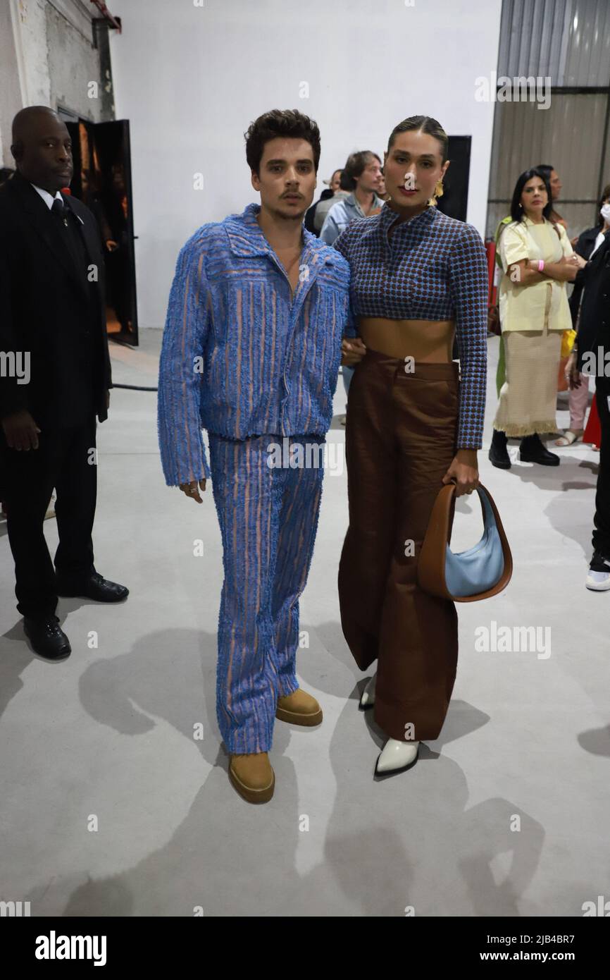 Sao Paulo, Sao Paulo, Brasil. 2nd June, 2022. (INT) 53rd Edition of SPFW - Fashion show by Stylist Igor Dadona - Spring Summer Collection 22/23. June 2, 2022, Sao Paulo, Brazil: Model Sasha Meneghel and her boyfriend Joao Figueiredo during Fashion show by stylist Igor Dadona during the 53rd edition of SPFW (Sao Paulo Fashion Week), the largest fashion festival in Latin America, at Komplexo Tempo, in Sao Paulo, on Thursday (2) (Credit Image: © Leco Viana/TheNEWS2 via ZUMA Press Wire) Credit: ZUMA Press, Inc./Alamy Live News Stock Photo