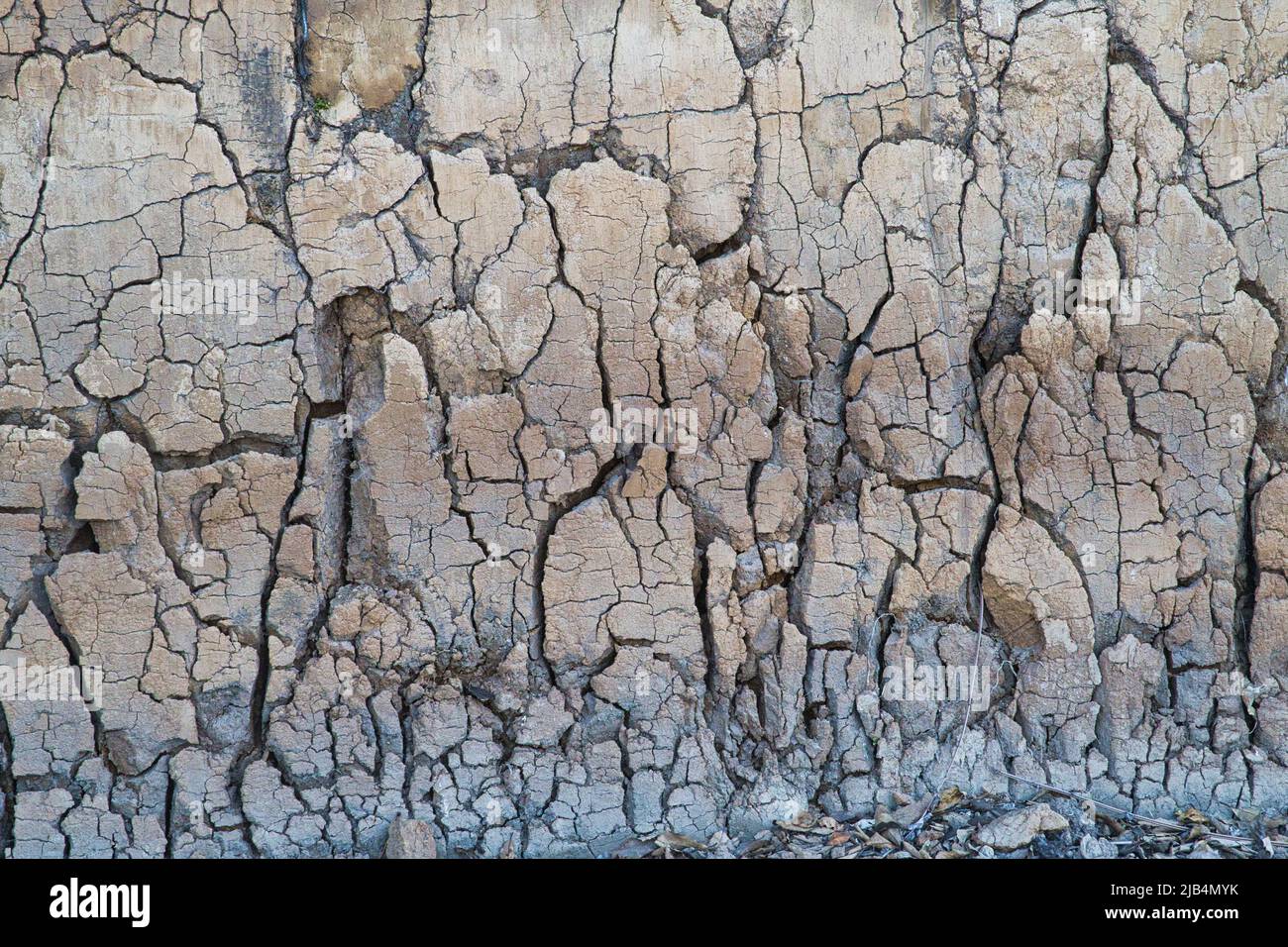 Cracks fissures on wall hi-res stock photography and images - Alamy