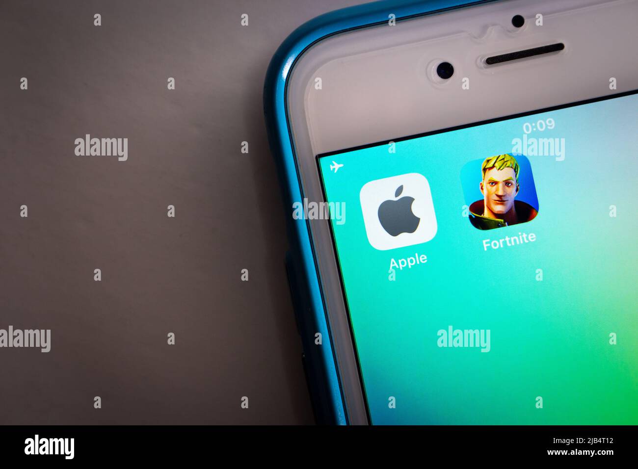 In this photo illustration, a Rockstar Games Inc logo of a video game  publisher is seen on a smartphone and a computer screen. (Photo by Pavlo  Gonchar / SOPA Images/Sipa USA Stock