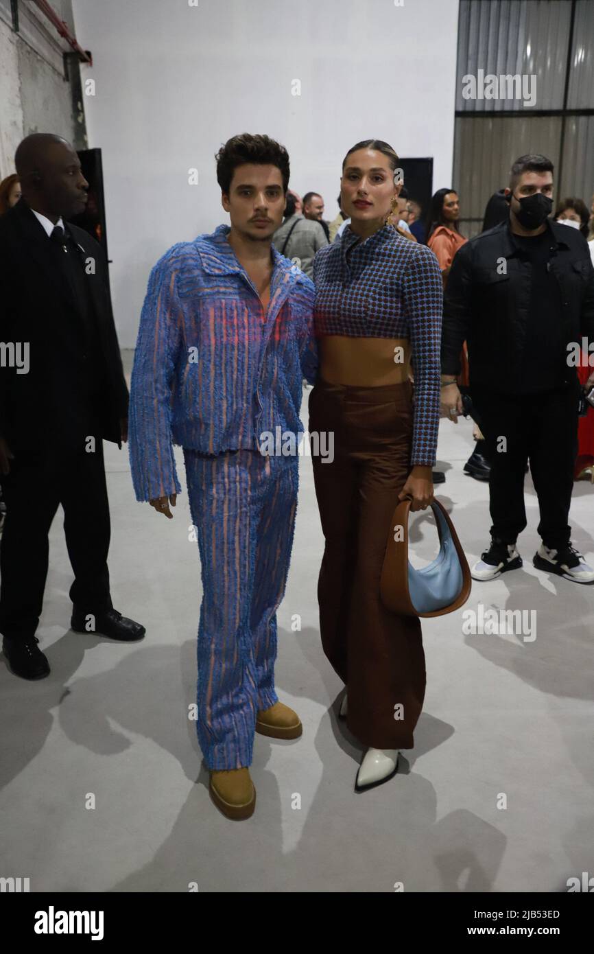 Sao Paulo, Sao Paulo, Brasil. 2nd June, 2022. (INT) 53rd Edition of SPFW - Fashion show by Stylist Igor Dadona - Spring Summer Collection 22/23. June 2, 2022, Sao Paulo, Brazil: Model Sasha Meneghel and her boyfriend Joao Figueiredo during Fashion show by stylist Igor Dadona during the 53rd edition of SPFW (Sao Paulo Fashion Week), the largest fashion festival in Latin America, at Komplexo Tempo, in Sao Paulo, on Thursday (2) (Credit Image: © Leco Viana/TheNEWS2 via ZUMA Press Wire) Credit: ZUMA Press, Inc./Alamy Live News Stock Photo