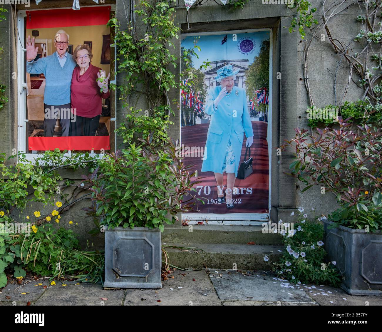Pictorial and other (knitted) decorations on a property overlooking