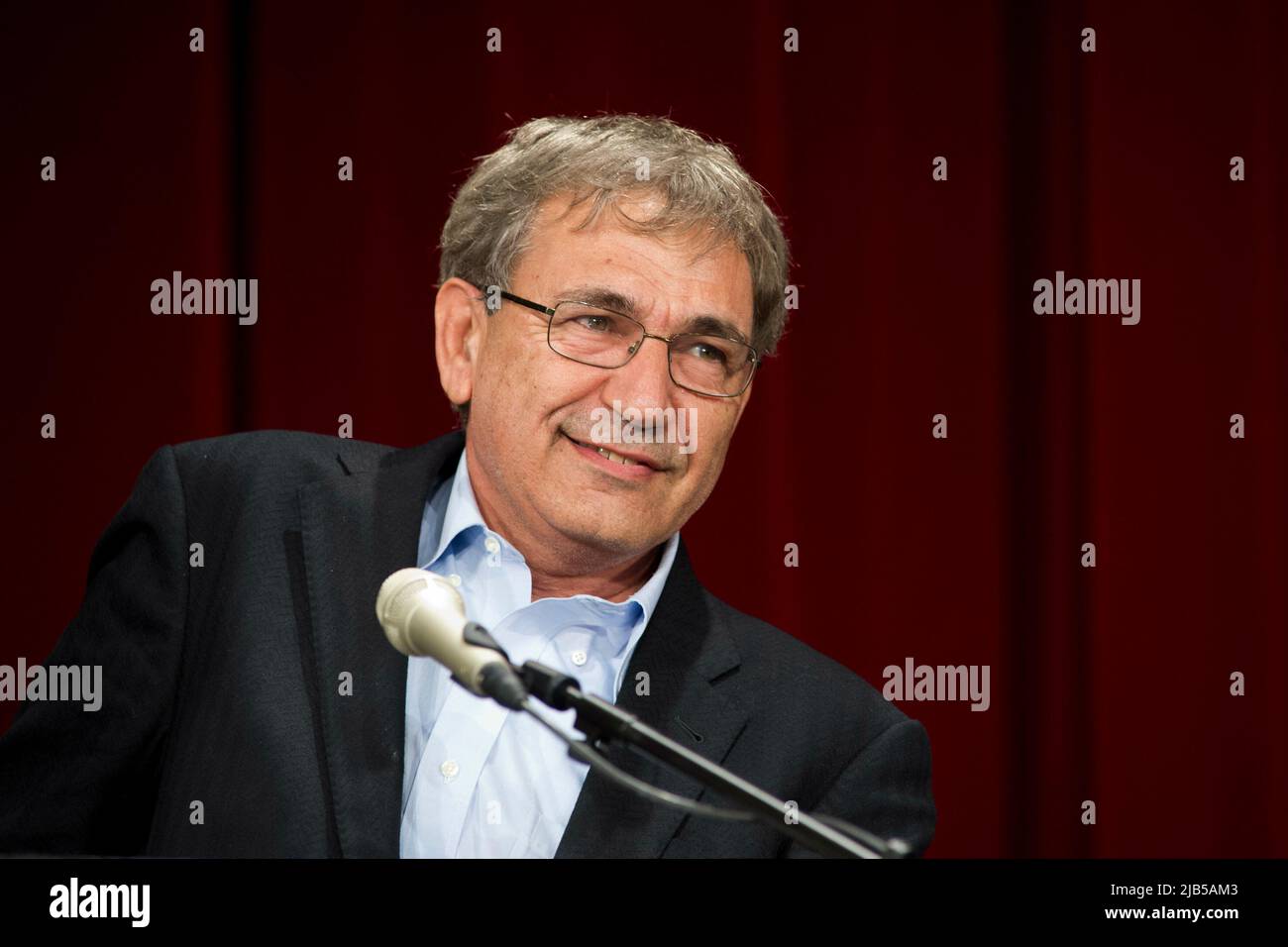Orhan pamuk red hi-res stock photography and images - Alamy