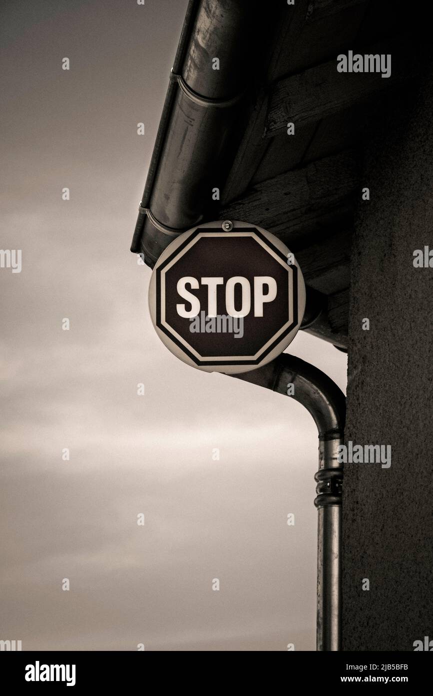 stop-sign-france-stock-photo-alamy