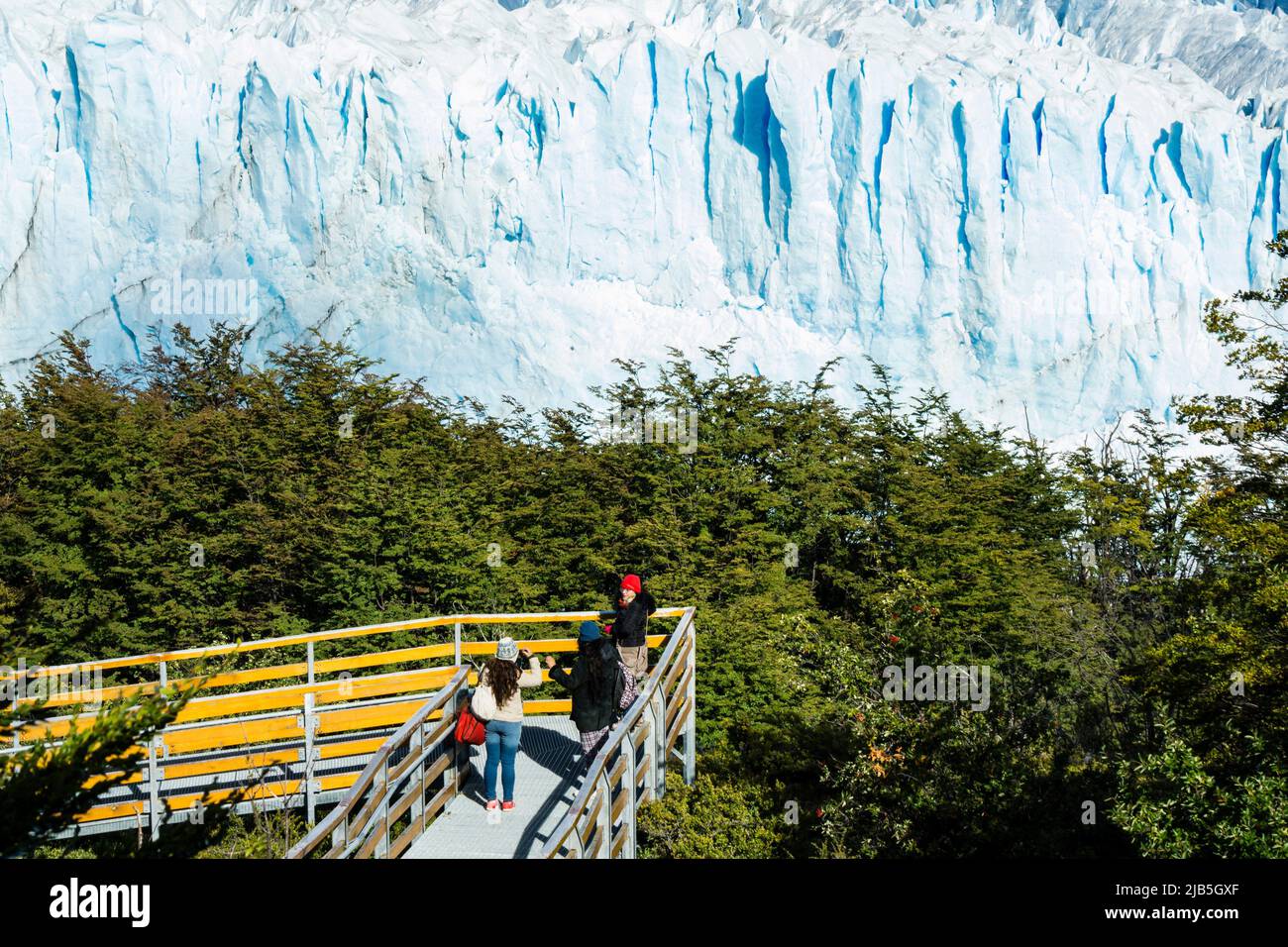pasarelas, glaciar Perito Moreno , Parque Nacional Los Glaciares, departamento Lago Argentino, provincia de Santa Cruz, republica Stock Photo
