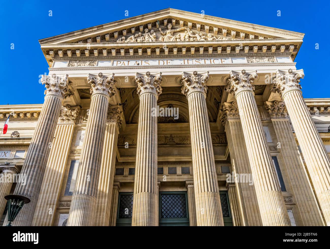Palais de Justice Courthouse Roman Columns Statues Nimes Gard France