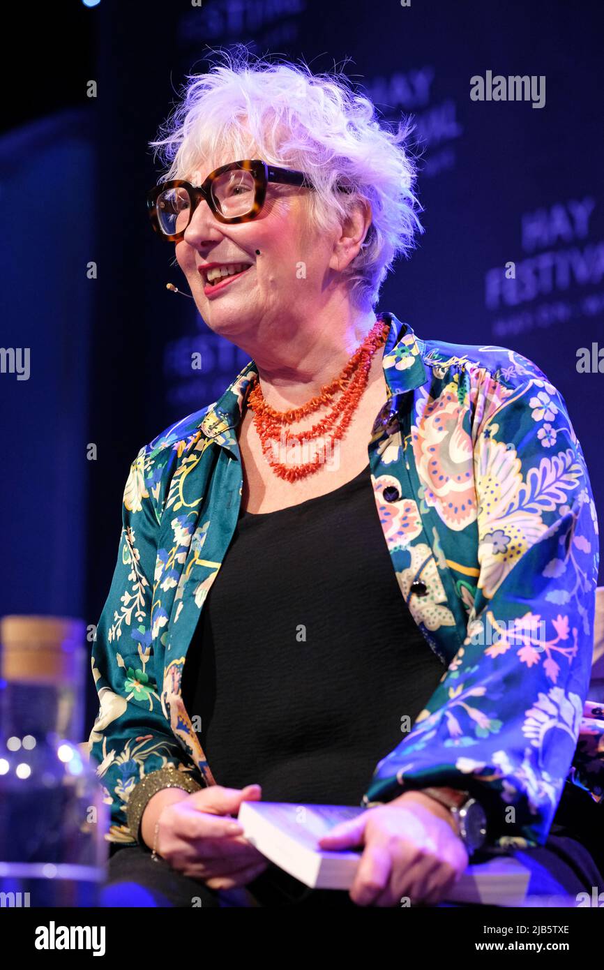 Hay Festival, Hay on Wye, Wales, UK – Friday 3rd June 2022 – Jenny Eclair comedian and author at the Hay Festival to talk about her recent YA book Writing on the Wall – Photo Steven May / Alamy Live News Stock Photo