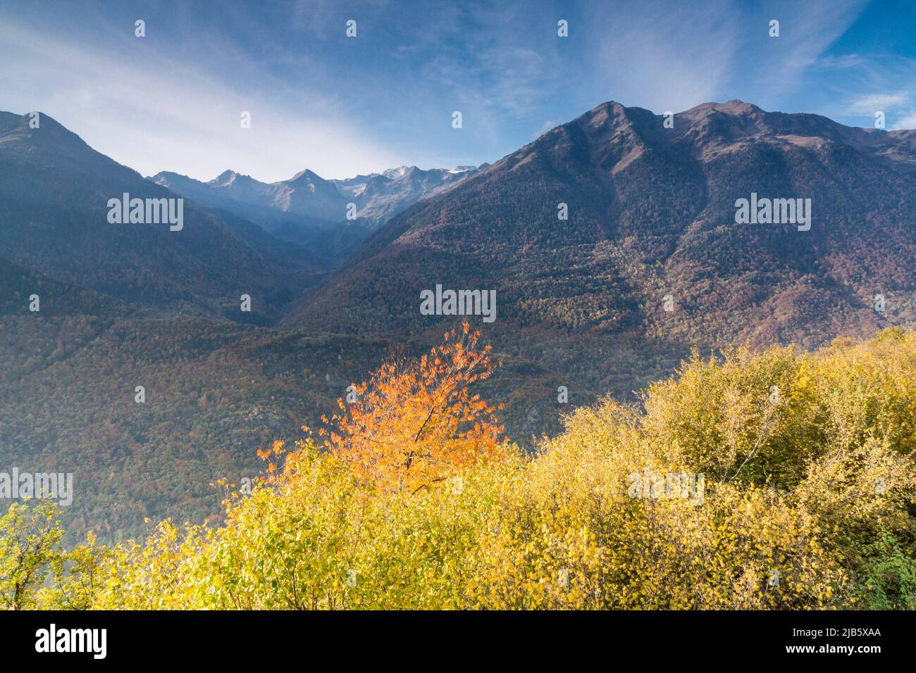 Artiga de Lin valley and the Aneto massif, Aran valley, Catlunya ...