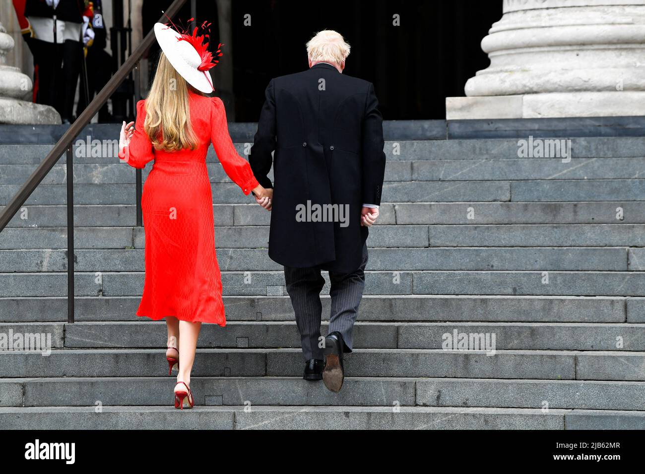 Prime Minister Boris Johnson and his wife Carrie arrive for the National Service of Thanksgiving at St Paul's Cathedral, London, on day two of the Platinum Jubilee celebrations for Queen Elizabeth II. Picture date: Friday June 3, 2022. Stock Photo