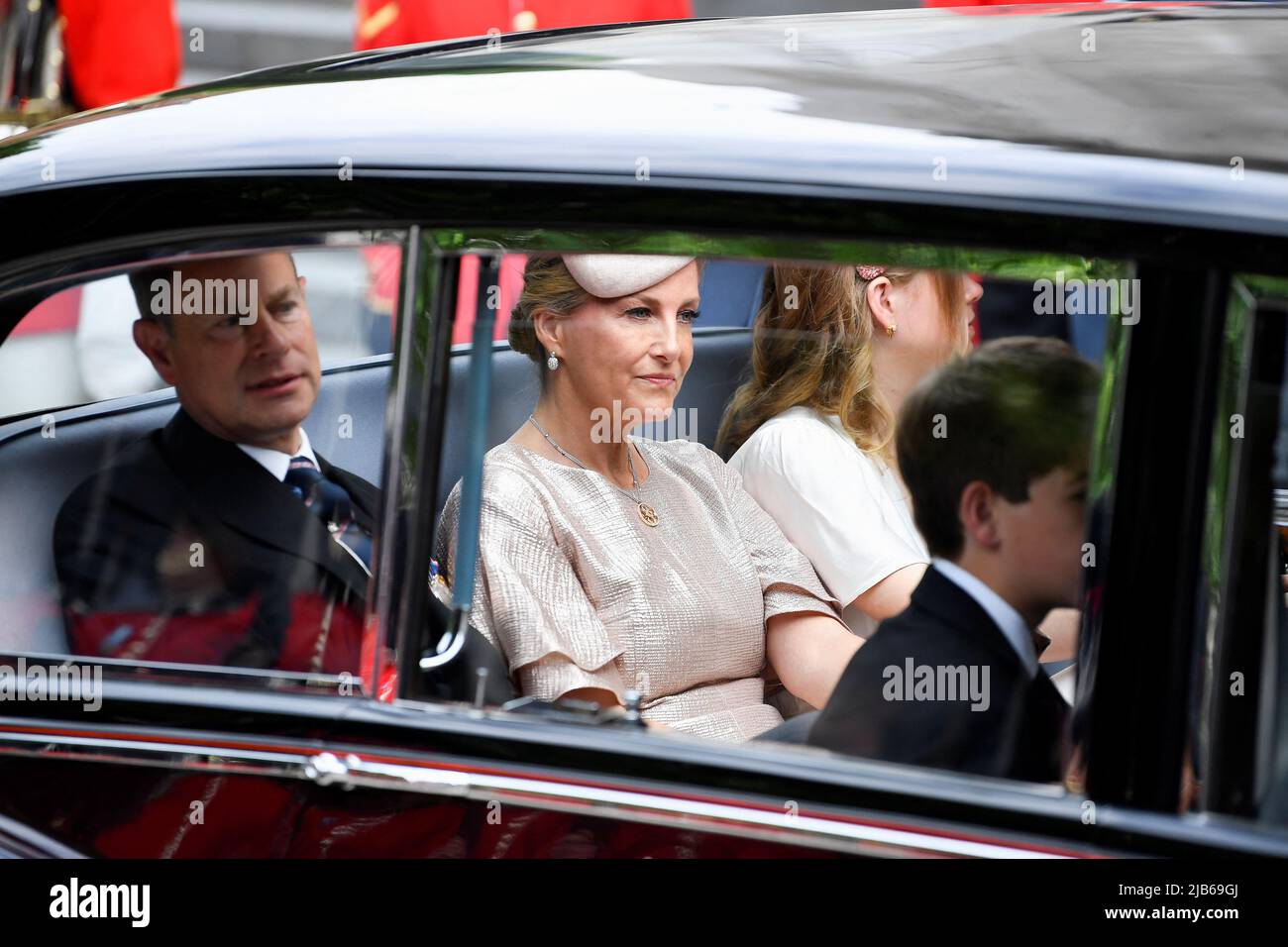 The Earl and Countess of Wessex arrive for the National Service of Thanksgiving at St Paul's Cathedral, London, on day two of the Platinum Jubilee celebrations for Queen Elizabeth II. Picture date: Friday June 3, 2022. Stock Photo
