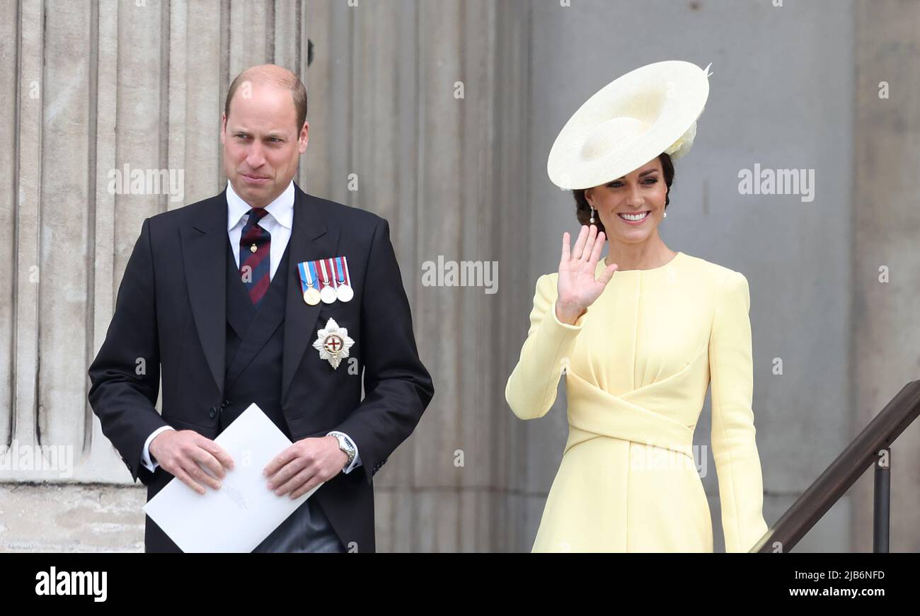 London, UK. 3rd June, 2022. Prince William, Duke of Cambridge and Catherine, Duchess of Cambridge leaving the thanksgiving Service for HRH Queen Elizabeth II to celebrate her Platinum Jubilee at St Paul's Cathedral in London. Credit: James Boardman/Alamy Live News Stock Photo