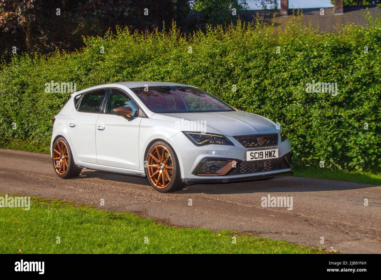 Seat leon cupra white cars hi-res stock photography and images - Alamy