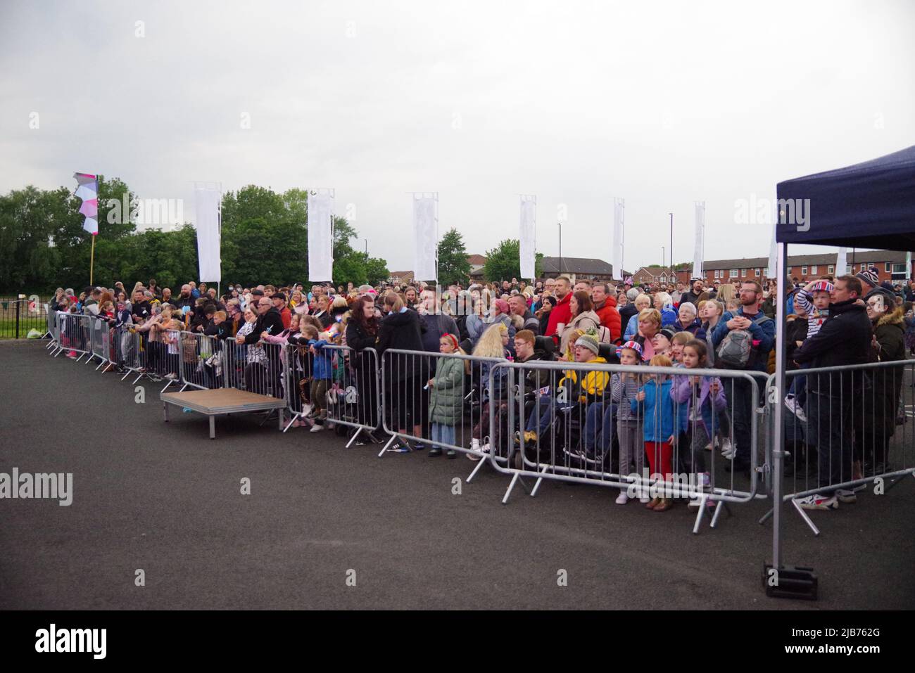 Wallsend, England, 2 June 2022. The crowd at the Queen’s Platinum Jubilee event at Segedunum Roman Fort. Credit: Colin Edwards Stock Photo
