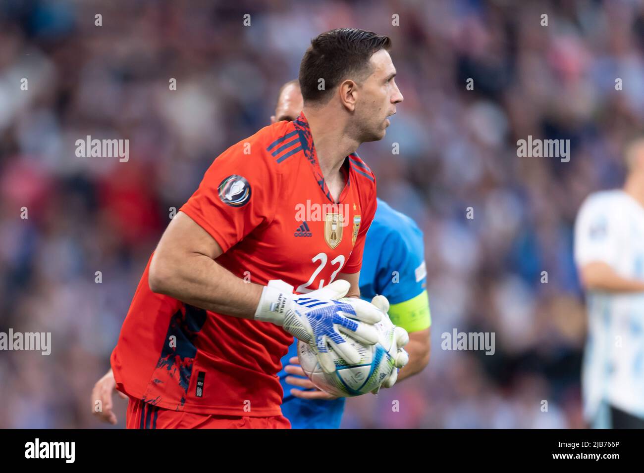 Emiliano Martinez (Argentina) during the Uefa Champions League match between Italy 0-3 Argentina at Wembley Stadium on June 1, 2022 in London, England. Credit: Maurizio Borsari/AFLO/Alamy Live News Stock Photo