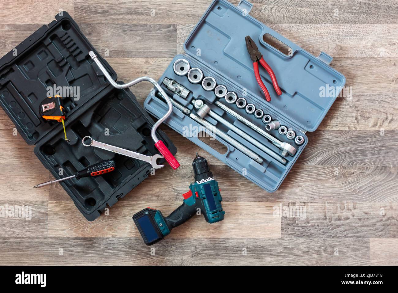 Tool box. Toolset with interior compartments to keep wrenches, ring