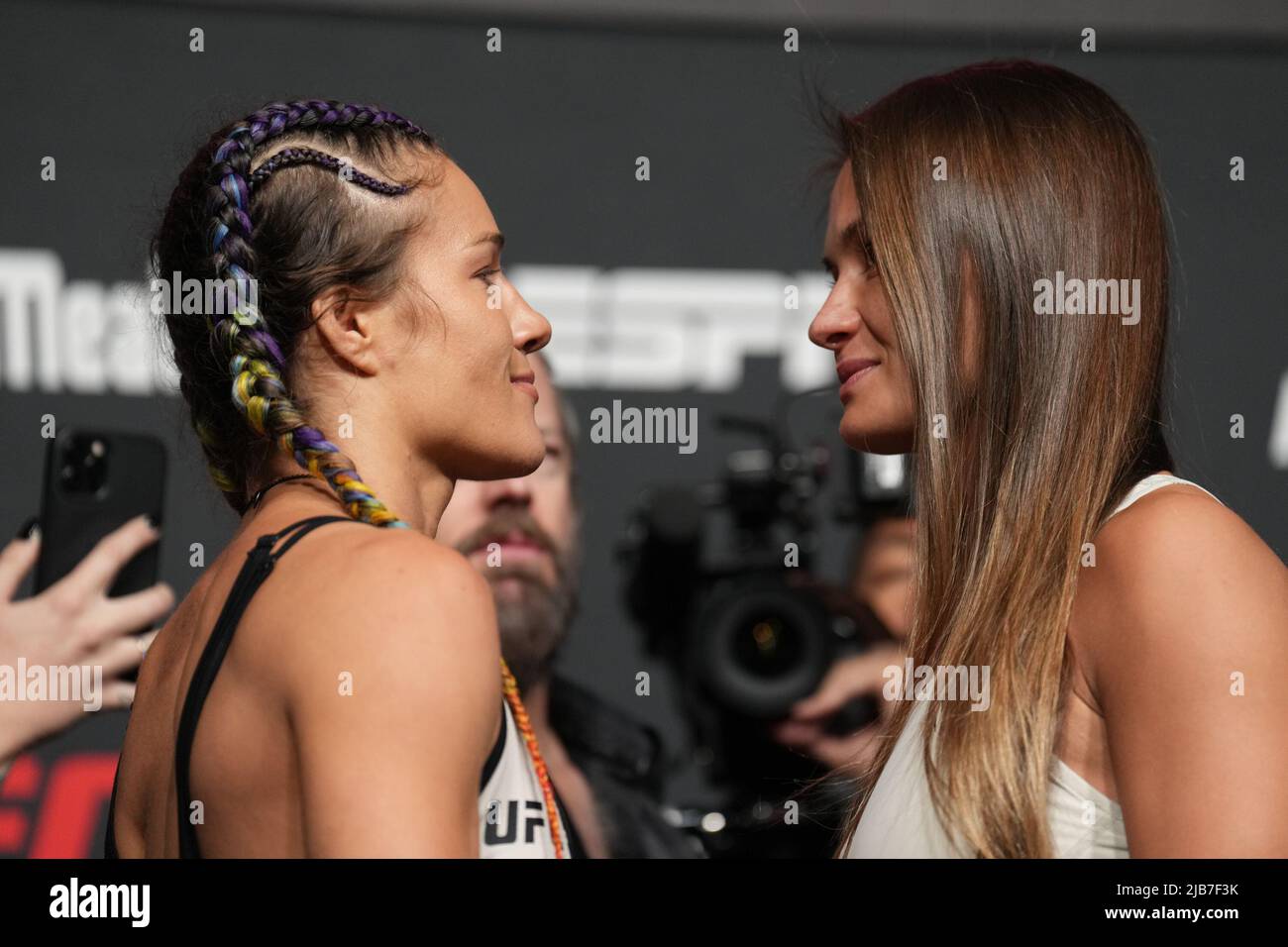 Felice herrig l and karolina kowalkiewicz r hi-res stock photography and  images - Alamy