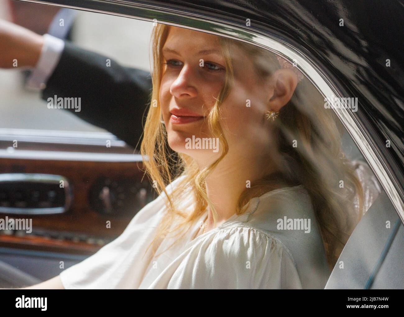 London, UK. 3rd June, 2022. Lady Louise Windsor, daughter of Sophie and Edward, arrives at St Pauls Cathedral for a Thanksgiving Service to Her Majesty Queen Elizabeth II to celebrate her 70 years on the throne. Credit: Karl Black/Alamy Live News Stock Photo