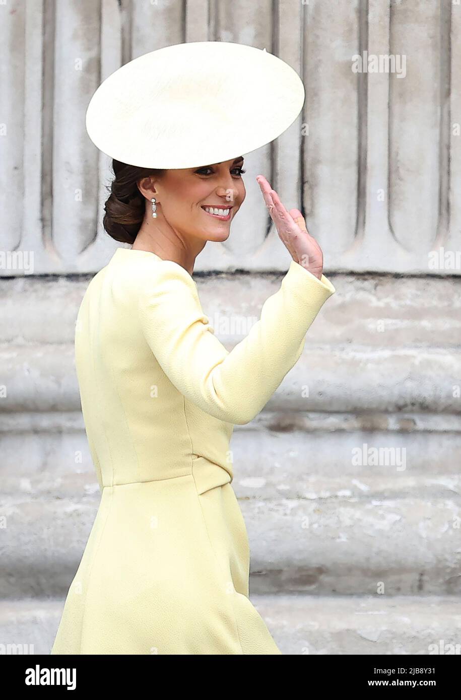 London, UK 3rd June, 2022 :  Catherine, Duchess of Cambridge arrives for the thanksgiving Service for HRH Queen Elizabeth II to celebrate her Platinum Jubilee at St Paul's Cathedral in London. Credit: James Boardman/Alamy Live News Stock Photo