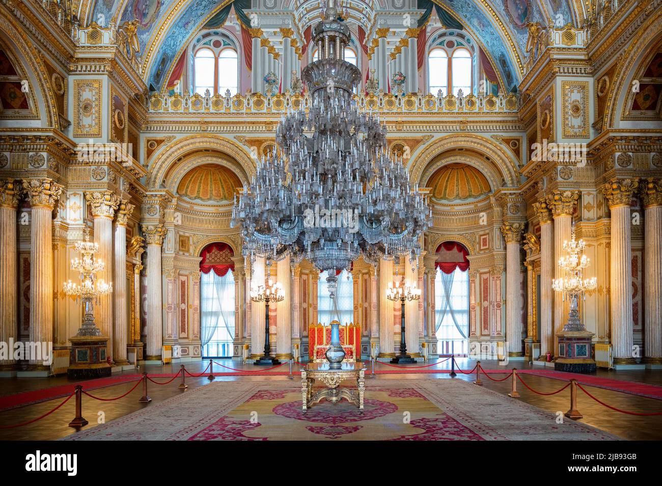 Chandelier Dolmabahce Palace Crystal Room