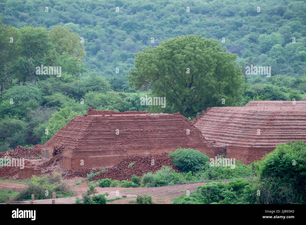 Indian construction materials hi-res stock photography and images - Alamy