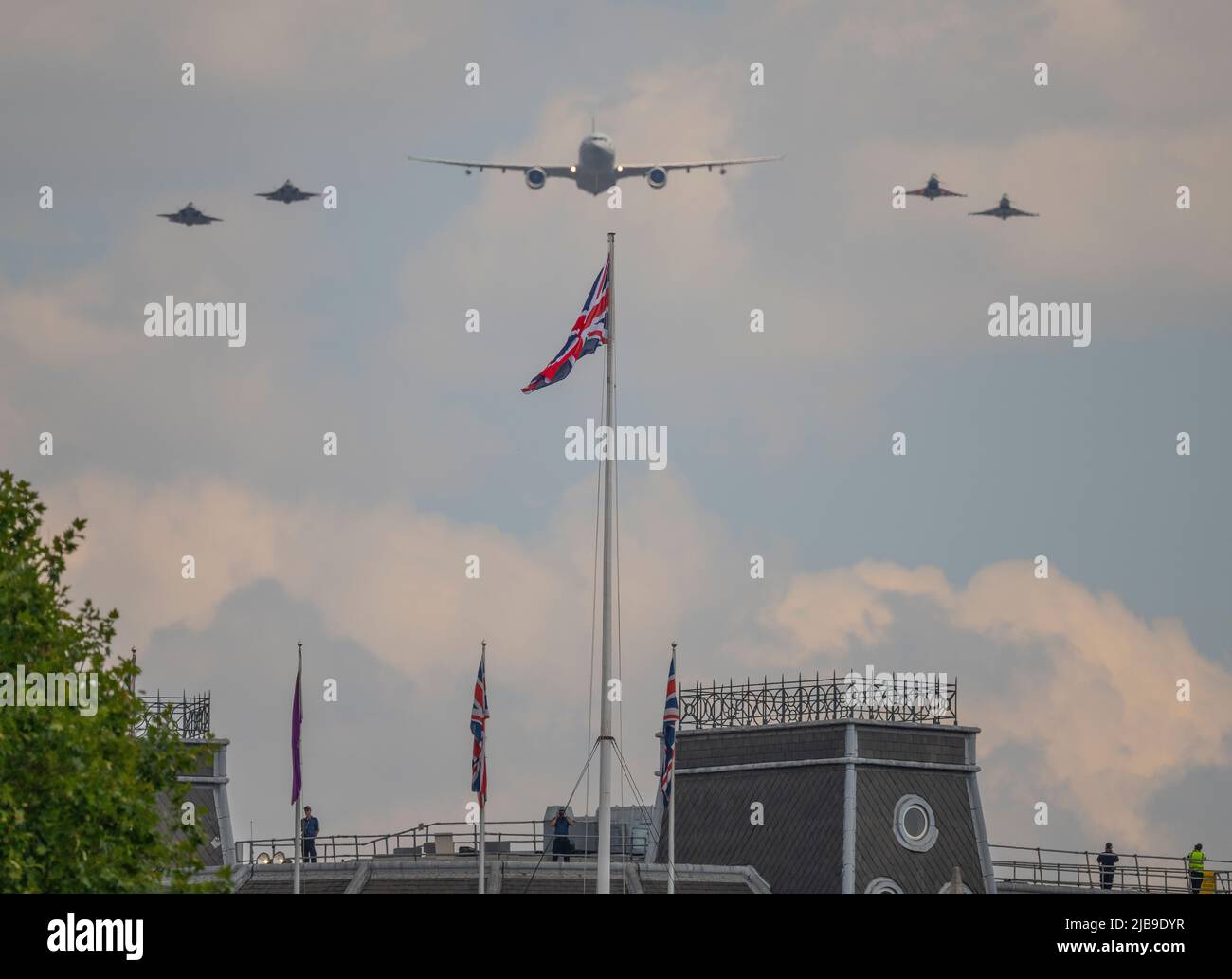 The Mall, London, UK. 2 June 2022. Trooping the Colour 2022, The Queen’s Birthday Parade, takes place on a weekday and opens the Platinum Jubilee celebrations. After the event in Horse Guards Parade  a large RAF flypast above The Mall includes two F-35B Lightnings, a Voyager and two Typhoons. Credit: Malcolm Park/Alamy Stock Photo